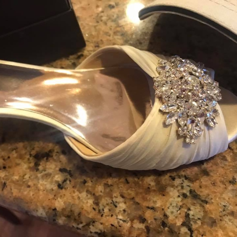 Badgley Mischka wedding shoes